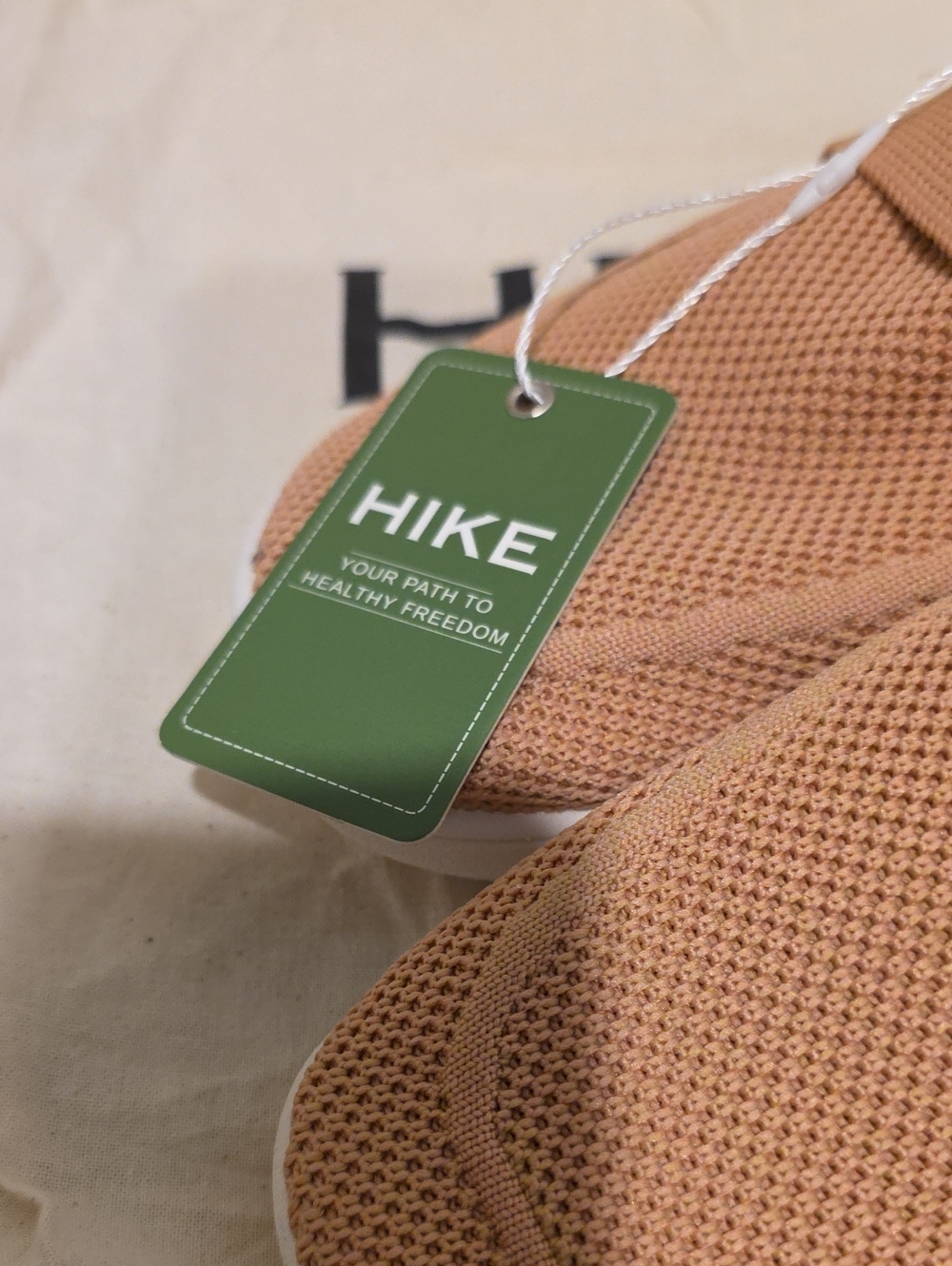 HIKE Slip-On Mesh Sneakers in Peach Size US 8 - Picture 2 of 6